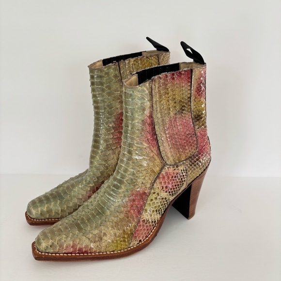Tony Mora for R. Soles Python Snakeskin Green Pink Heeled Western Boots 37/6.5 - Picture 1 of 11